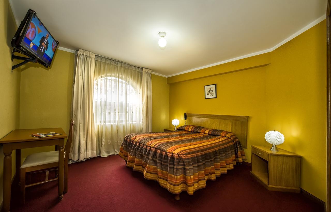 Monte Blanco Hotel Уарас Екстериор снимка