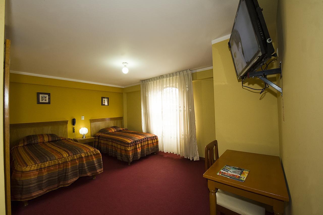 Monte Blanco Hotel Уарас Екстериор снимка
